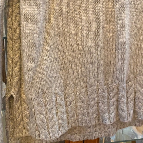 Sweater - Picture 2 of 4